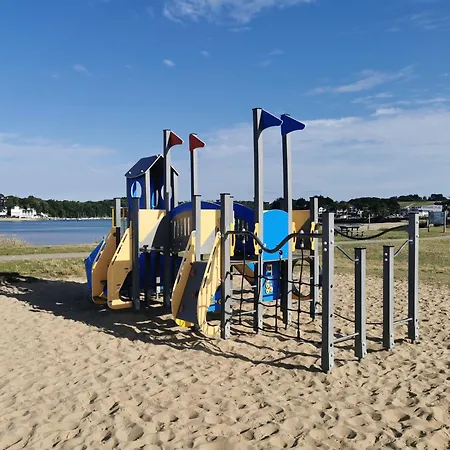 Perle Beach, Petite Maison Situee En Bord De Plage, Piscine. Дом отдыха