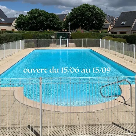 Дом отдыха Perle Beach, Petite Maison Situee En Bord De Plage, Piscine. Гидель