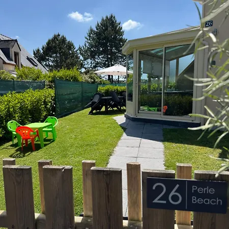 Дом отдыха Perle Beach, Petite Maison Situee En Bord De Plage, Piscine.